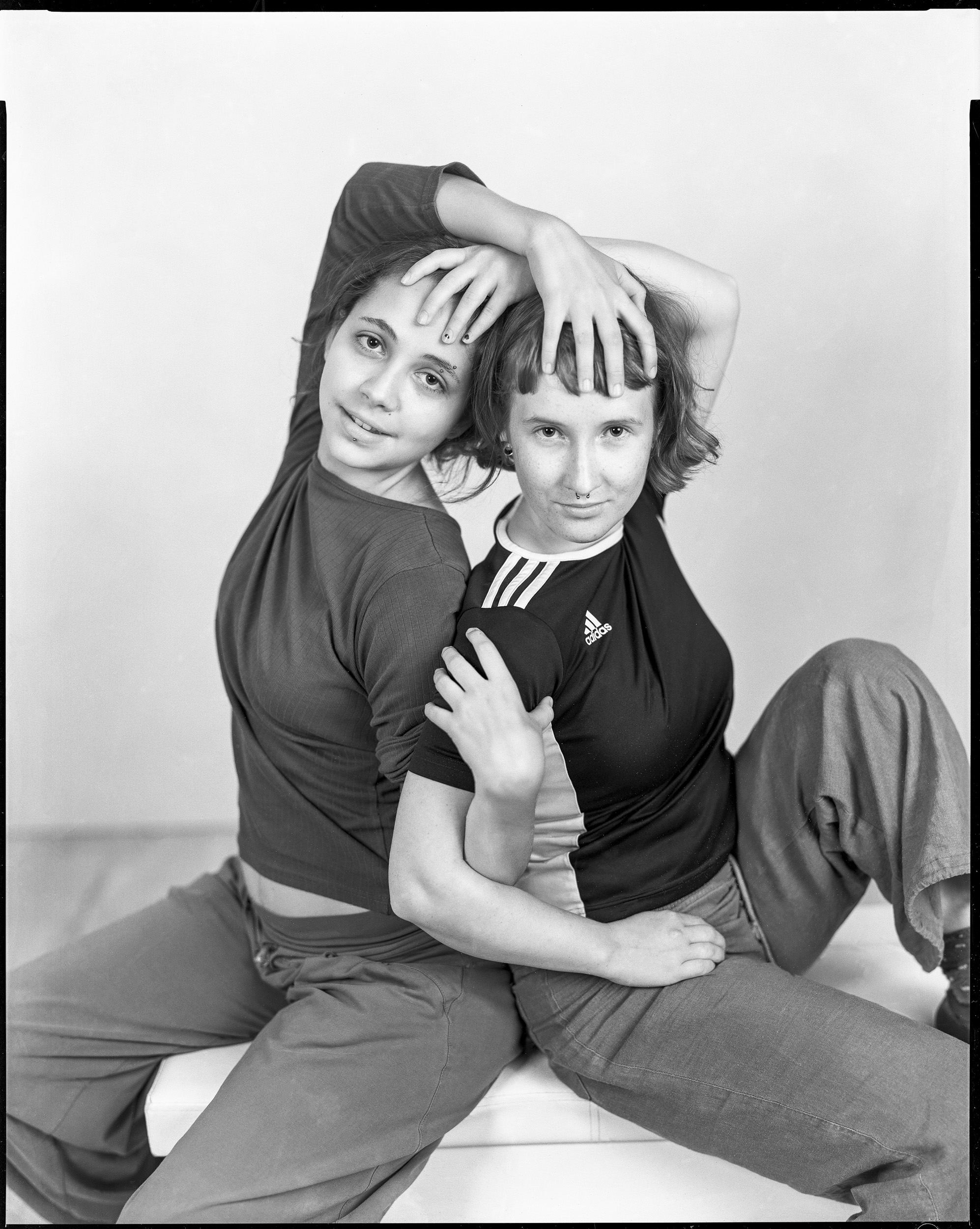 2026-10-08 - Asta and Salma en gran fromat