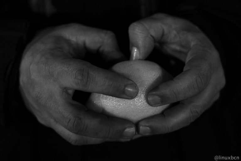 Acid hands